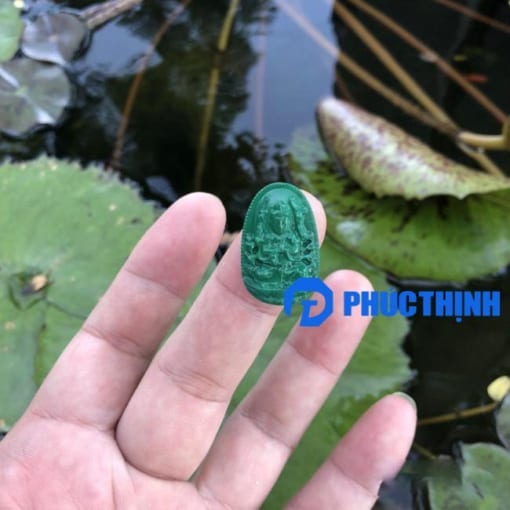 Mặt dây Phật Bản Mệnh Thiên Thủ Thiên Nhãn đá Lông Công Malachite 2.5cm MBM.116 1