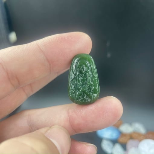 Mặt dây chuyền Đức Mẹ sầu bi đá Ngọc Bích Nephrite Canada Vip 2.5cm MCG.329 1