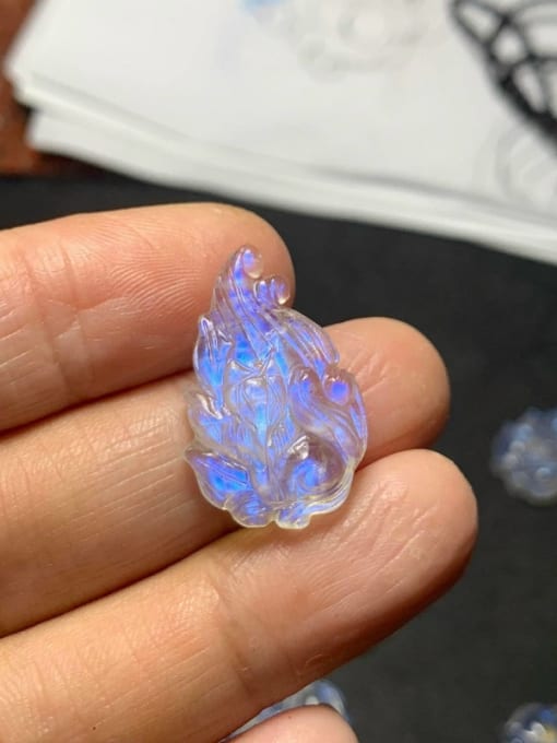 Mặt dây chuyền Hồ ly Chúa 9 đuôi đá Moonstone 3cm MHL.158 1