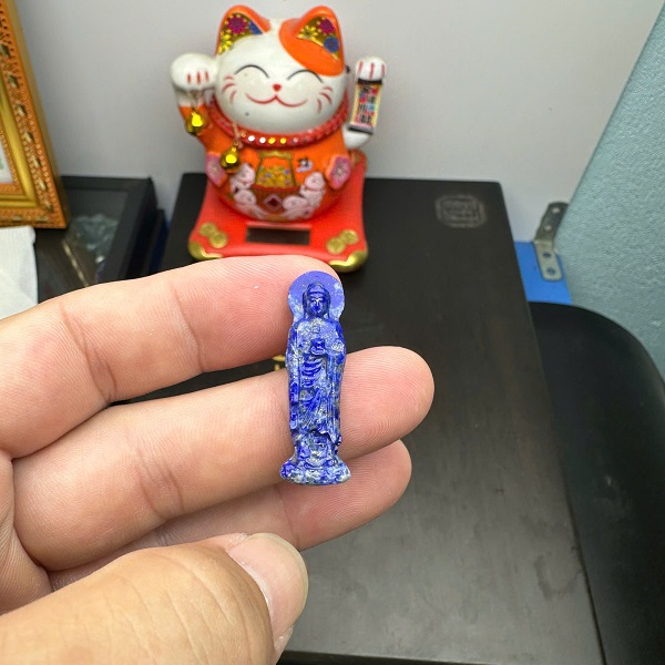 Mặt dây chuyền Phật A Di Đà đứng đá Lapis Lazuli 4cm MAD.118 2 Mặt dây chuyền Phật A Di Đà đứng đá Lapis Lazuli 4cm MAD.118 2